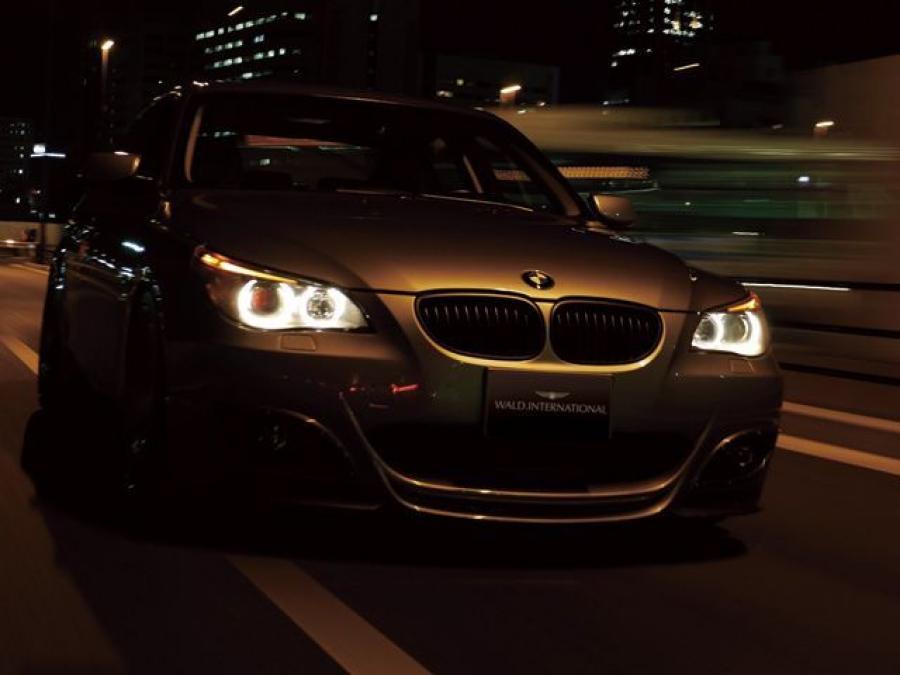  BMW M5 by Wald 2004 года  (фото 2 из 6)